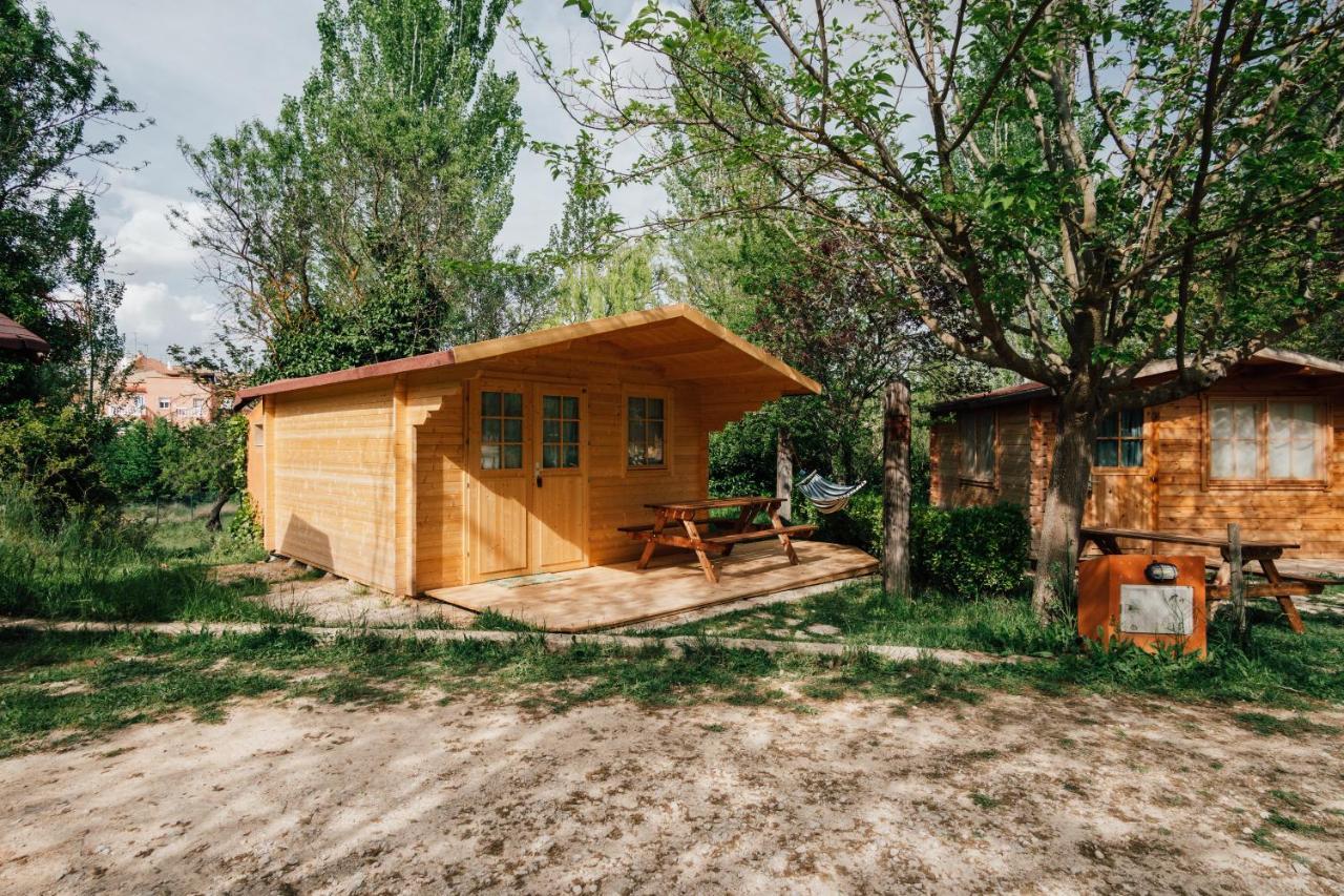 Slow Life Camping Venta Del Moro Luaran gambar