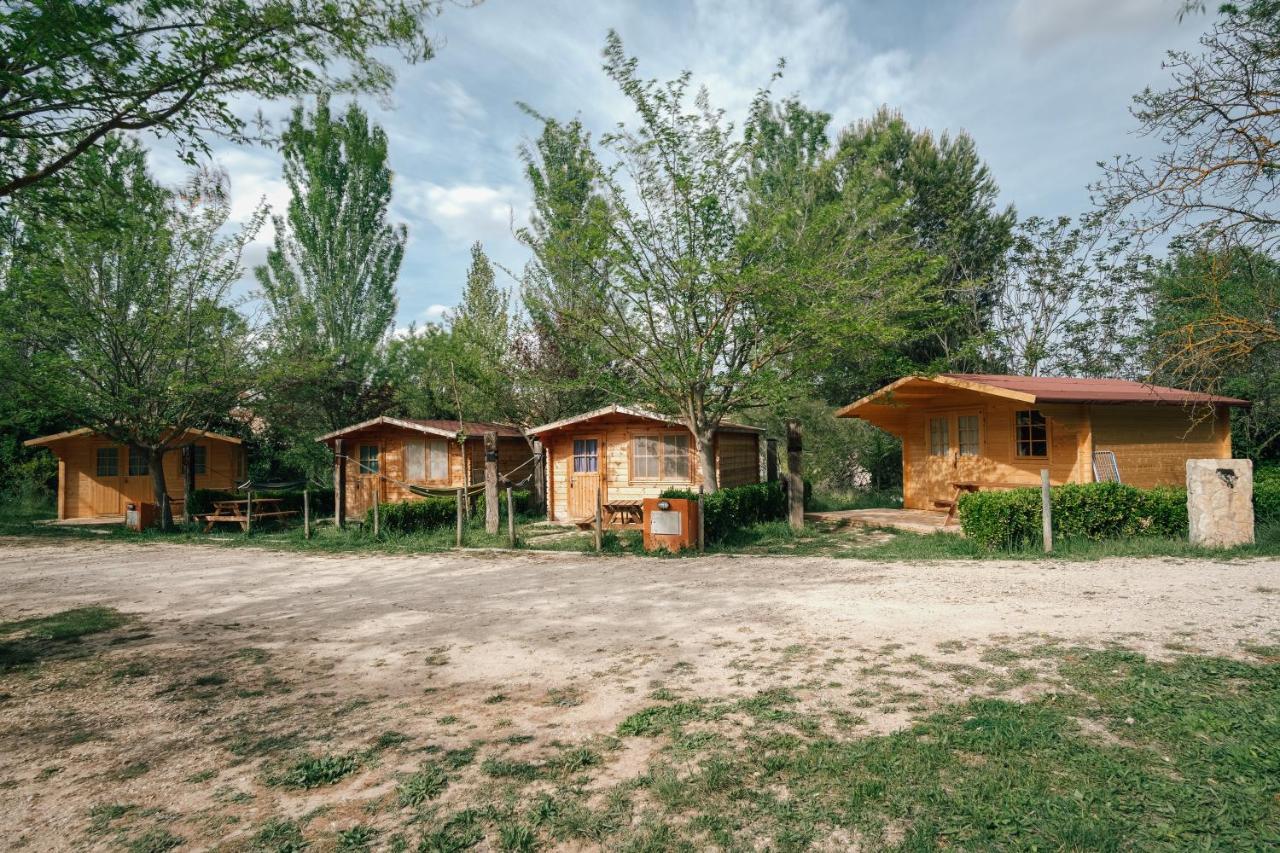 Slow Life Camping Venta Del Moro Luaran gambar
