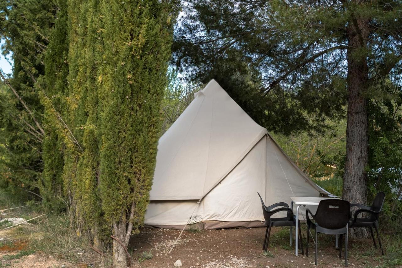 Slow Life Camping Venta Del Moro Luaran gambar