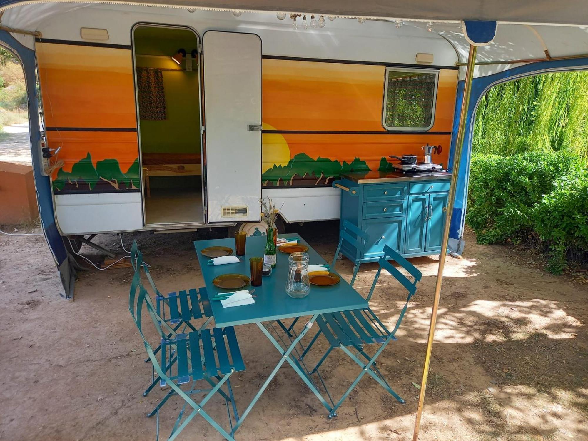 Slow Life Camping Venta Del Moro Luaran gambar