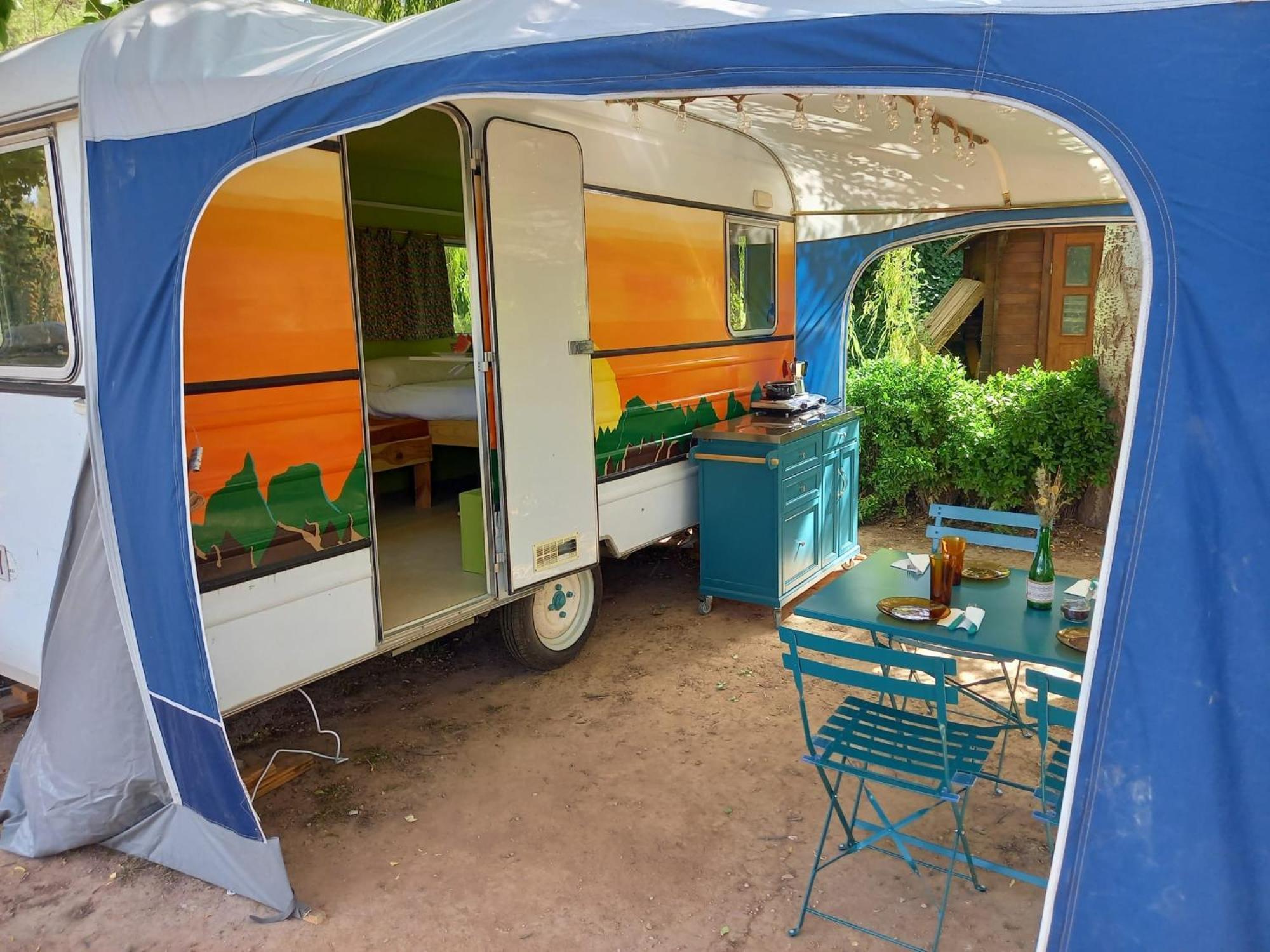 Slow Life Camping Venta Del Moro Luaran gambar